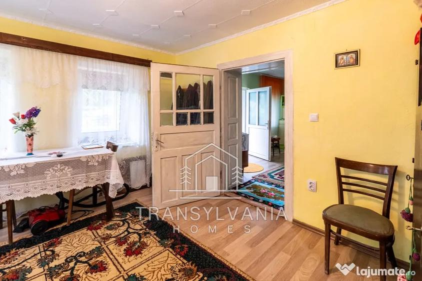 Casă cu 4 camere în Năsal