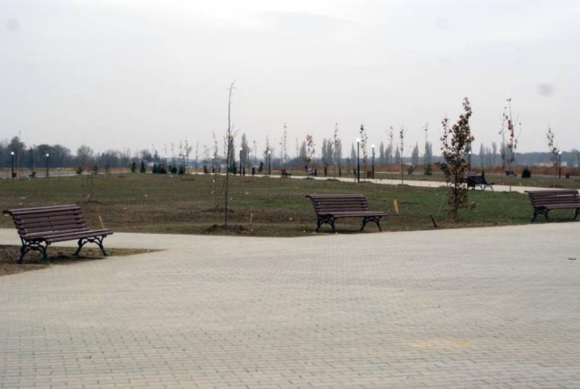 Teren intravilan de 308700 mp, în Sud-Vest