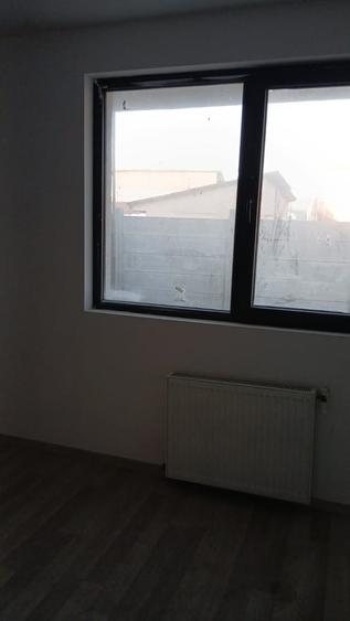 Casă cu 2 camere cu Teren 165 Mp în Alexandriei