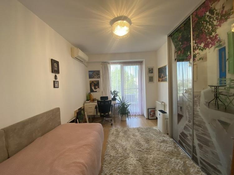 Apartament cu 4 camere decomandat, mobilat în Unirii