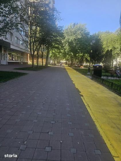 Spațiu comercial, de 93 mp, în Alexandru cel Bun