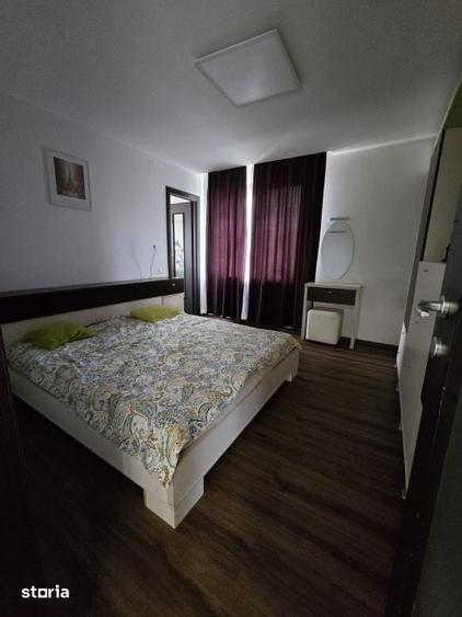 Apartament cu 4 camere în Progresul