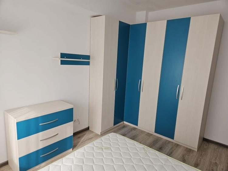 Apartament cu 2 camere semidecomandat, mobilat în Berceni