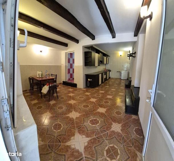 Casă cu 3 camere în Godeni