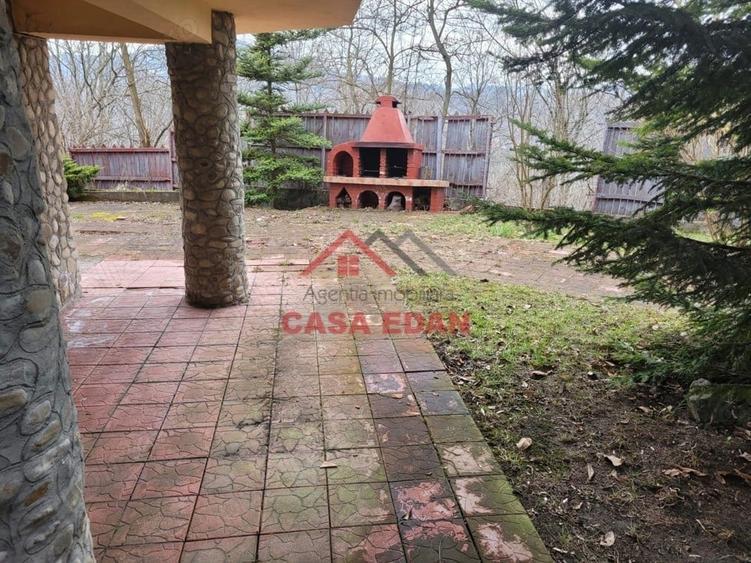 Casă cu 6 camere în Cornu