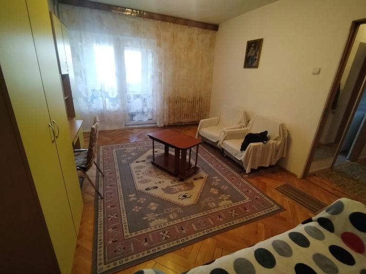 Apartament cu 2 camere decomandat în Centru Civic