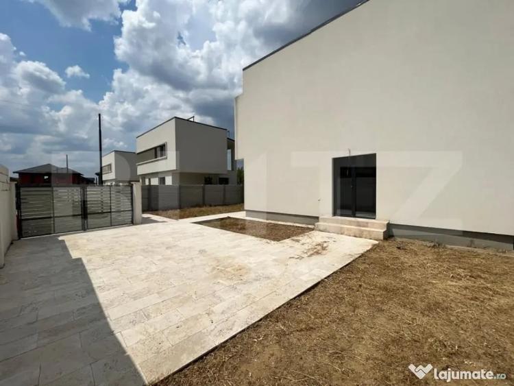Casă cu 3 camere cu Teren 320 Mp în Central