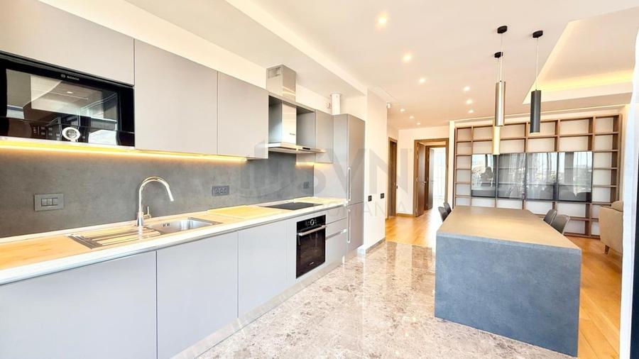 Apartament cu 4 camere decomandat, mobilat în Primăverii