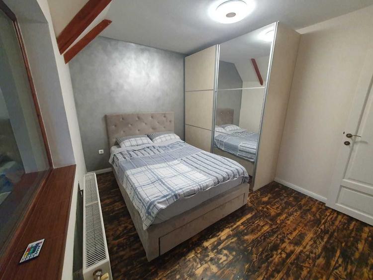Casă cu 4 camere cu Teren 300 Mp în Tătărași