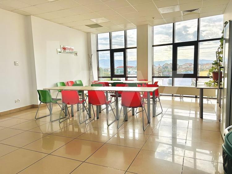 Birou, de 726.59997558594 mp, în Turnișor