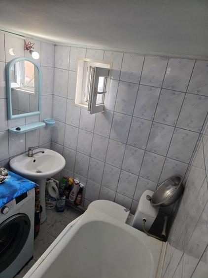 Casă cu 2 camere cu Teren 200 Mp în Republicii