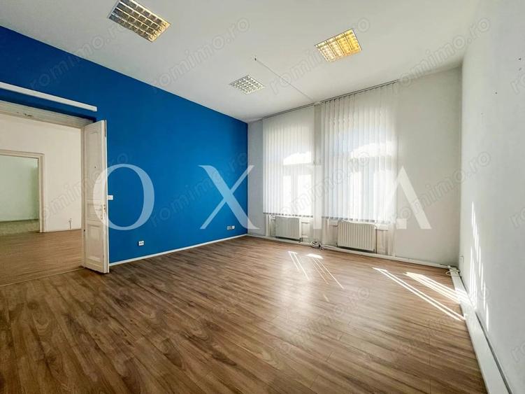Spațiu comercial, de 200 mp, în P-ța Maria