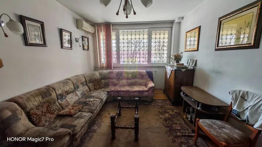 Apartament cu 2 camere semidecomandat în Lacul Tei
