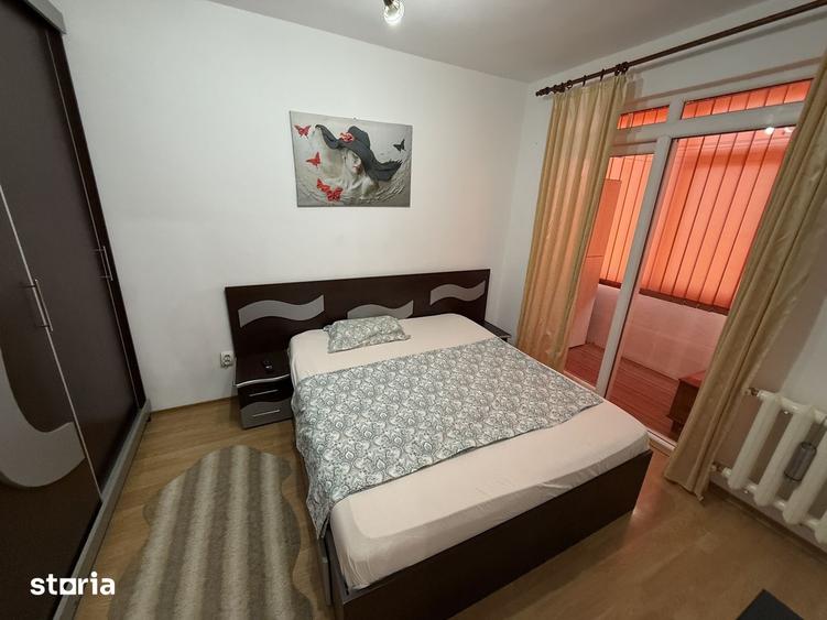 Apartament cu 2 camere semidecomandat, mobilat în City Park Mall
