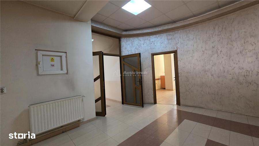 Spațiu comercial, de 1,386 mp, în Bordei