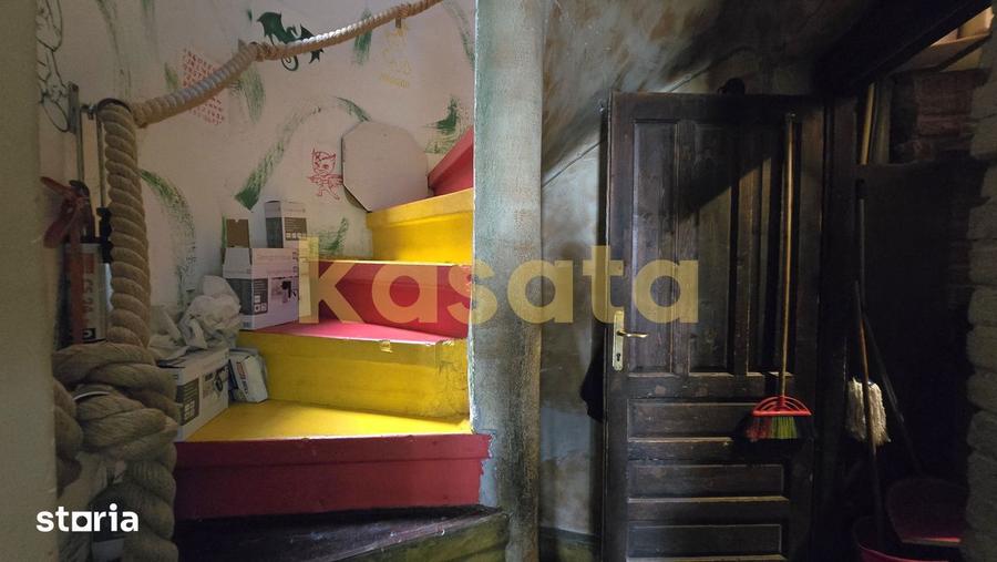 Casă cu Canalizare în Romană
