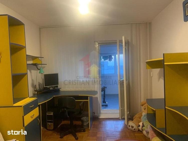 Apartament cu 3 camere în Viziru 2