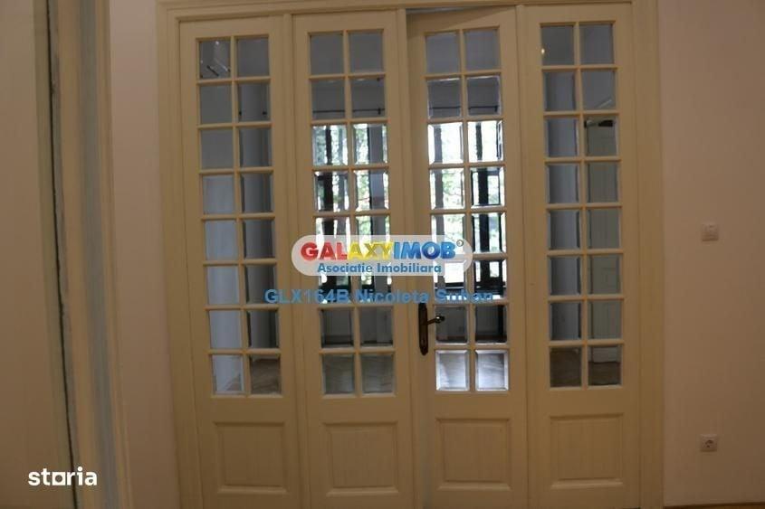 Apartament cu 4 camere în Dacia