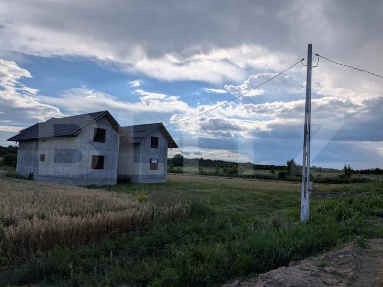 Casă individuală cu 6 camere cu Canalizare în Exterior Vest
