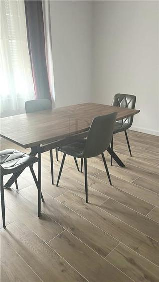 Spațiu comercial, de 65 mp, în Central
