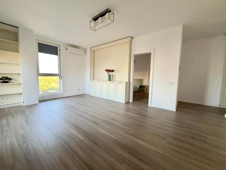 Apartament cu 3 camere decomandat, mobilat în Torontalului