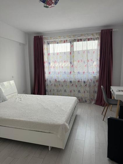 Apartament cu 3 camere decomandat în Popoveni