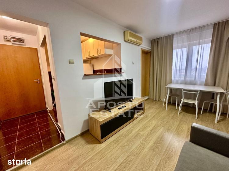Apartament cu 2 camere, mobilat în Fratelia