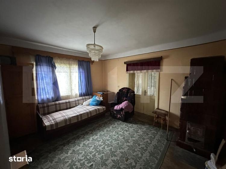 Casă cu 7 camere cu Teren 660 Mp în Feldru