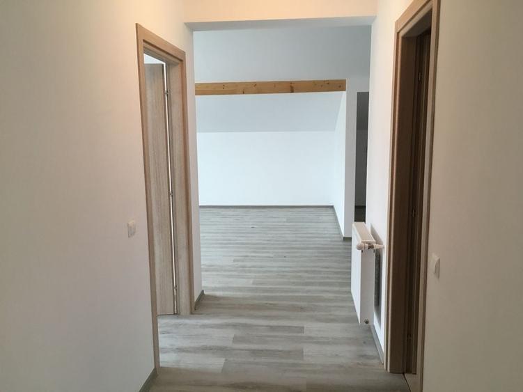 Apartament cu 2 camere decomandat în Dobroești