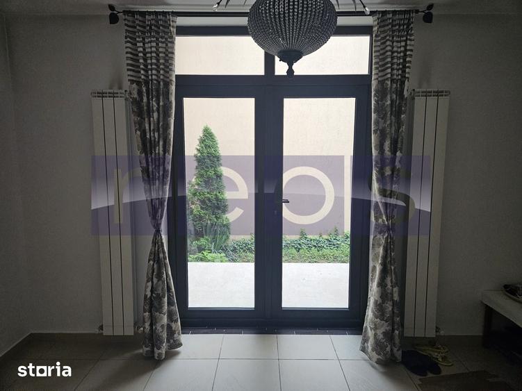 Casă cu 5 camere cu Teren 300 Mp în Grivița