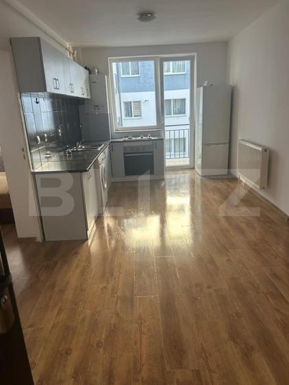 Apartament cu 3 camere semidecomandat, mobilat în Florești — fotografia 2