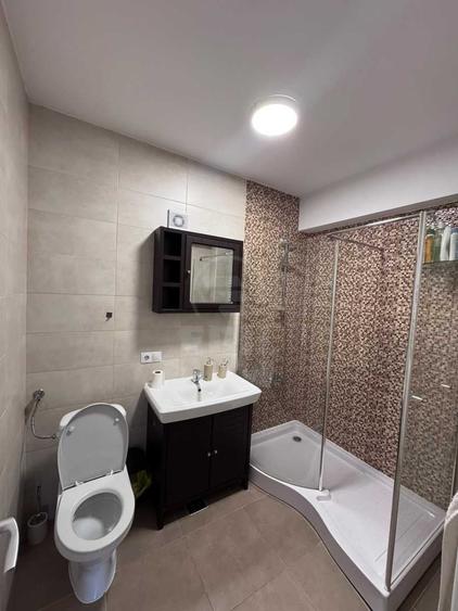 Apartament cu 2 camere semidecomandat în Dâmbul Rotund