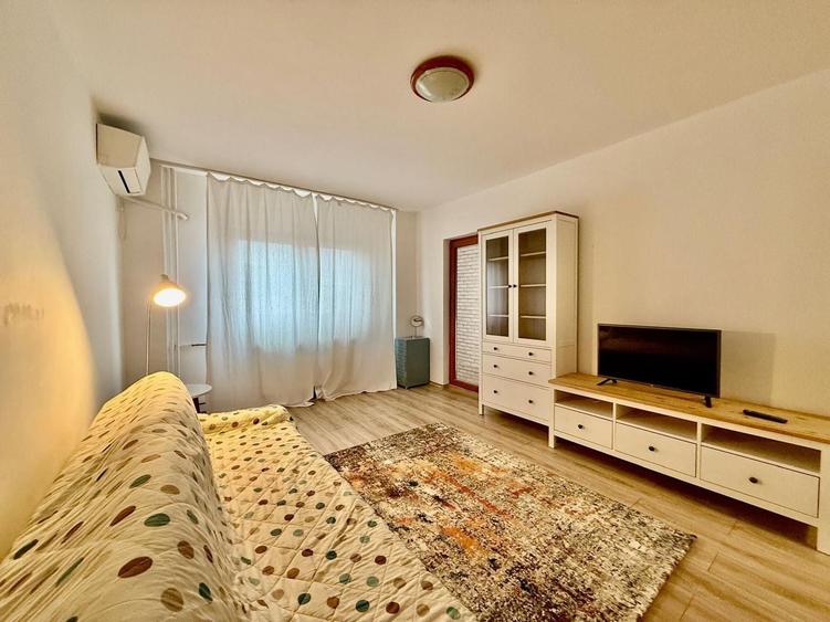 Garsonieră decomandată în Tineretului