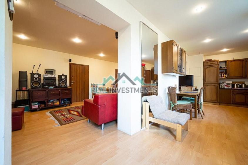Casă cu 5 camere cu Teren 900 Mp în Ultracentral