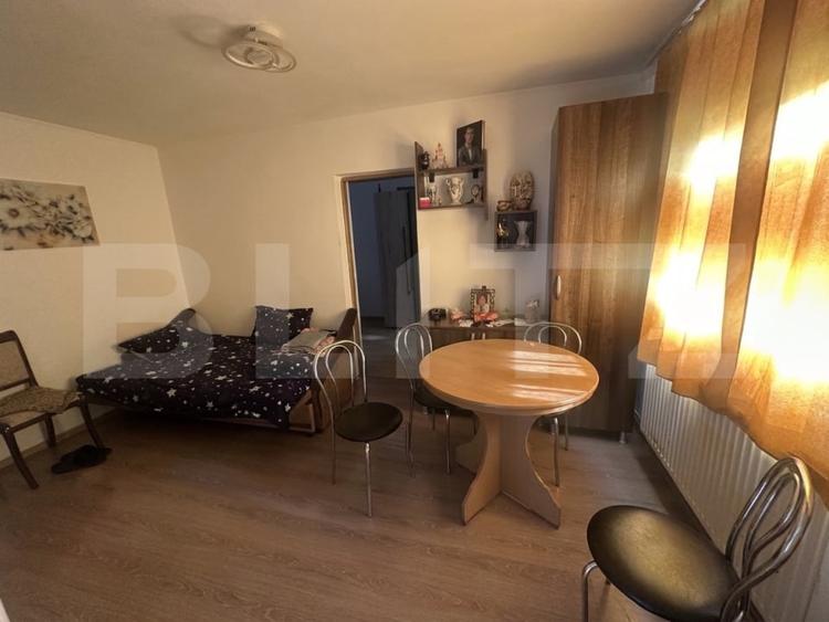Apartament cu 2 camere semidecomandat, mobilat în Cloșca