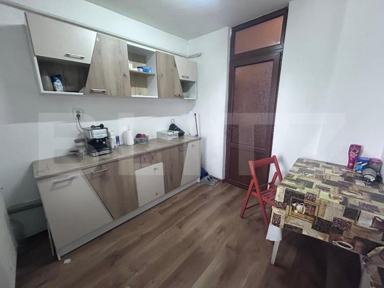Apartament cu 2 camere decomandat, mobilat în Sud