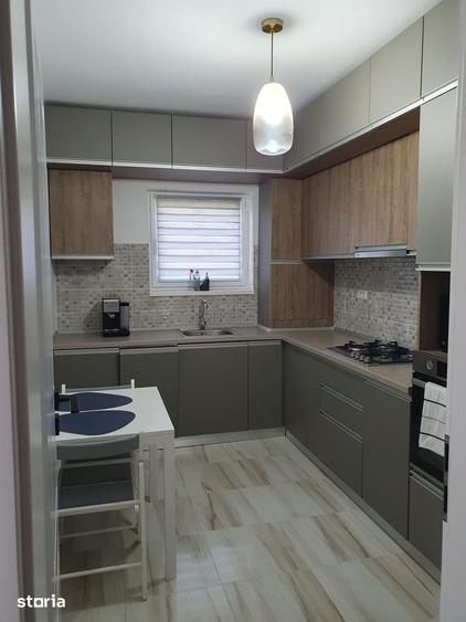 Casă cu 3 camere cu Teren 400 Mp în Săbăreni