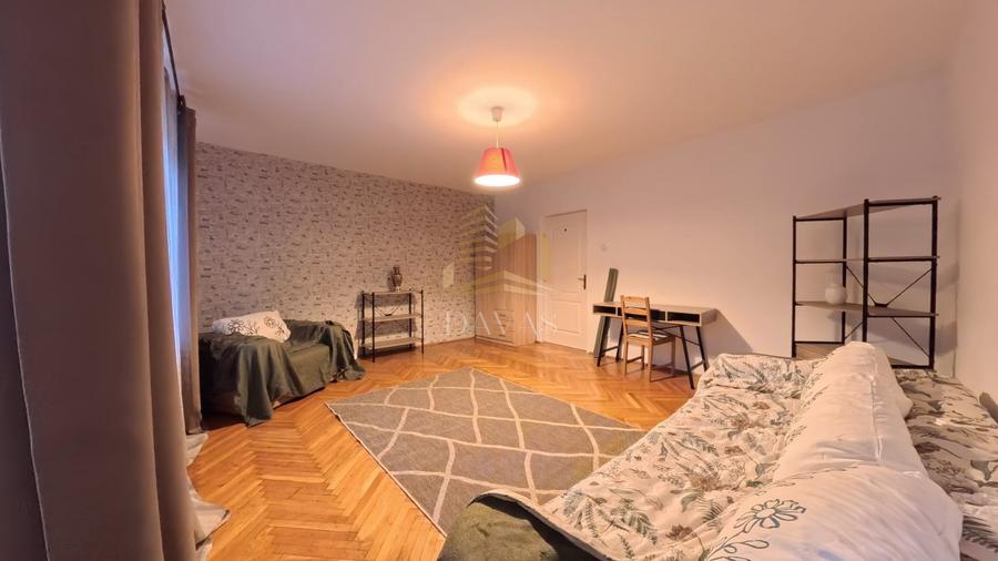 Apartament cu 3 camere decomandat, mobilat în Gheorgheni