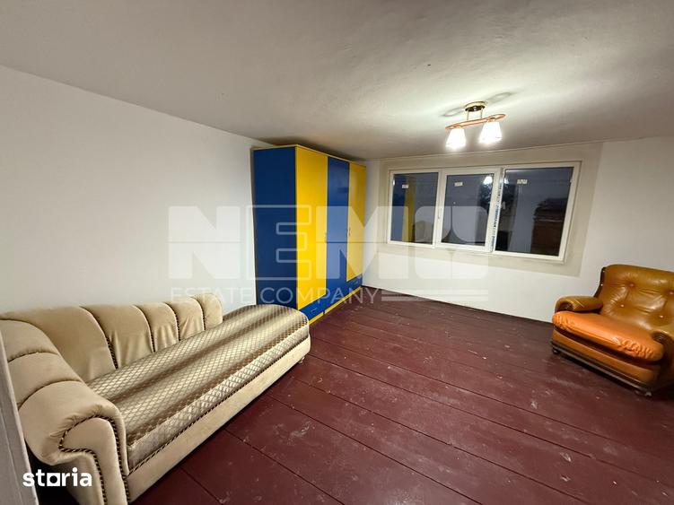Casă cu 5 camere cu Teren 2000 Mp în Marginea