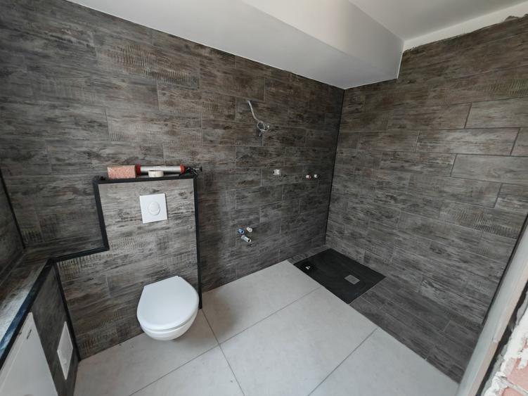 Casă cu 4 camere cu Teren 400 Mp în Mărgineni