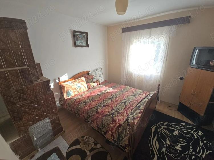 Casă cu 5 camere în Brăgăreasa
