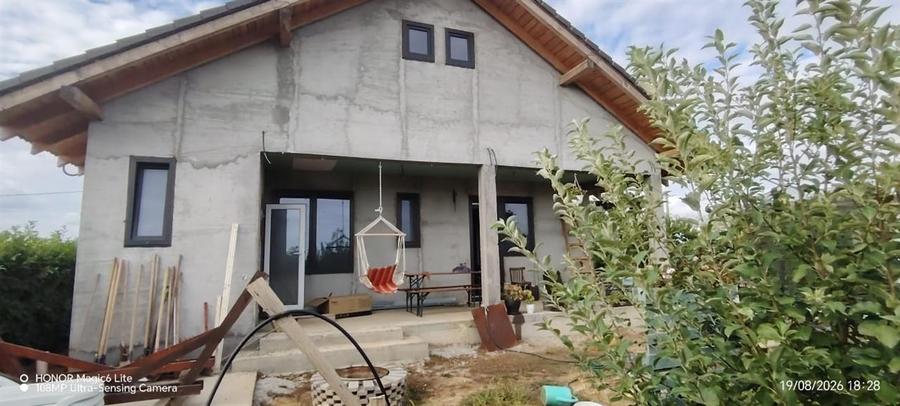 Casă cu 4 camere cu Teren 646 Mp în Livada de Bihor