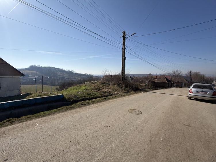 Teren de 2666 mp, în Bonț