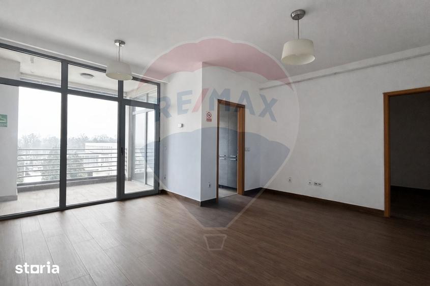 Spațiu comercial, de 83 mp, în Letea