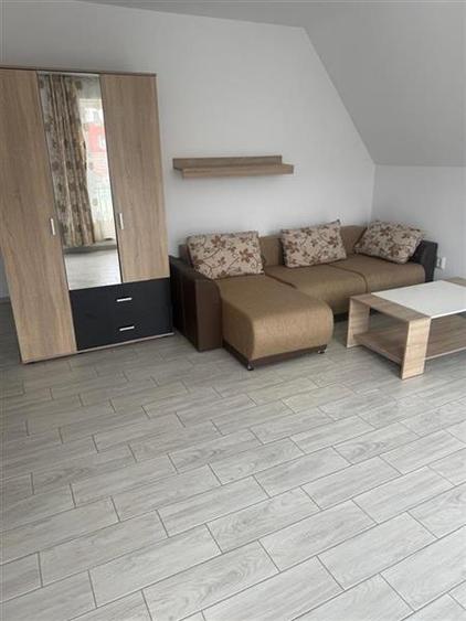 ichiriere studio , Strada Christian Pomarius nr. 7 din Brașov (zona Tractor - 11
