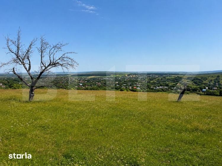 Teren de 4500 mp, în Adâncata
