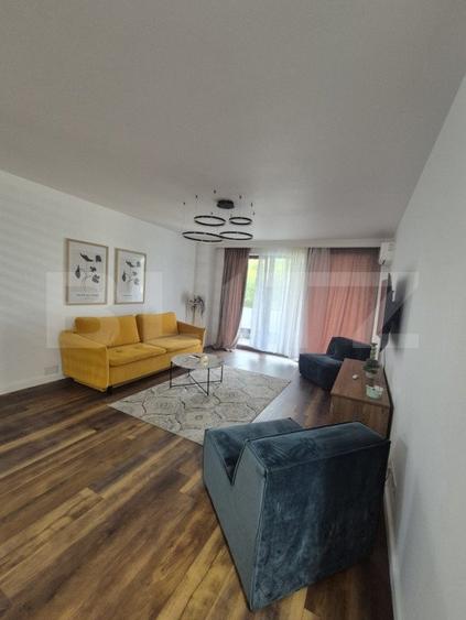 Apartament cu 2 camere semidecomandat, mobilat în Zorilor