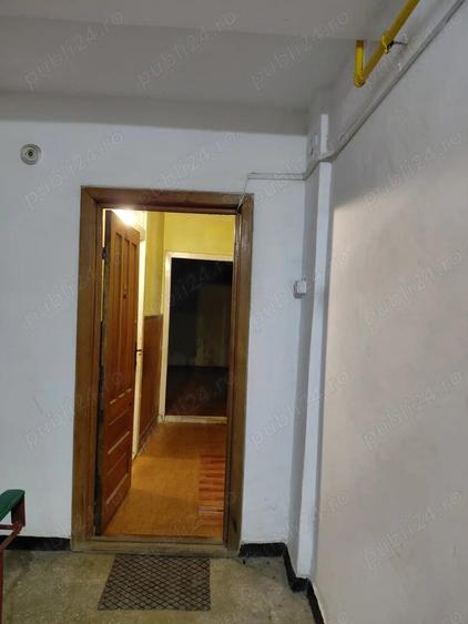 Apartament cu 3 camere decomandat în Traian