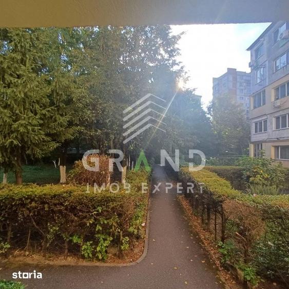 Apartament cu 2 camere decomandat în Republicii