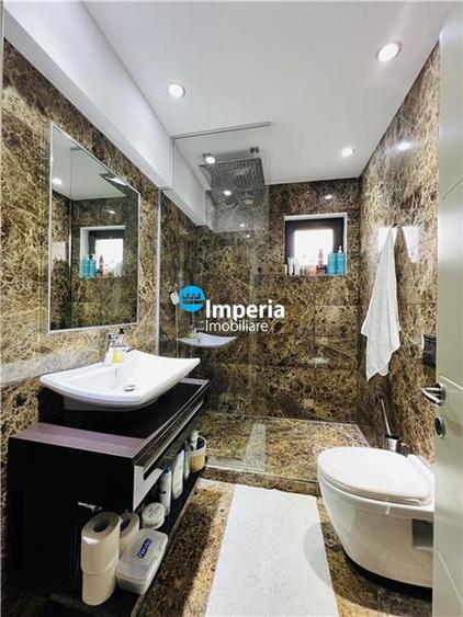 Apartament cu 3 camere decomandat în Tătărași